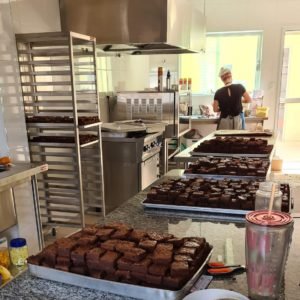 cozinha-produção-brownies-tecas-patisserie-zona-norte-sp